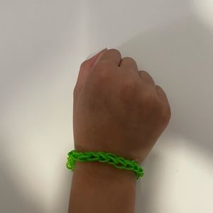 Green, kids handmade rainbow loom bracelet